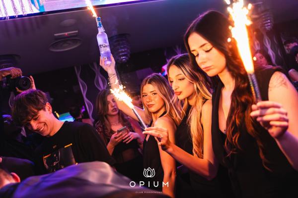 TAYLOR MEGA all'Opium Club, discoteca di Pordenone &ndash; foto 41
