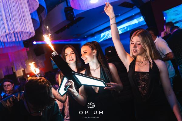 TAYLOR MEGA all'Opium Club, discoteca di Pordenone &ndash; foto 22