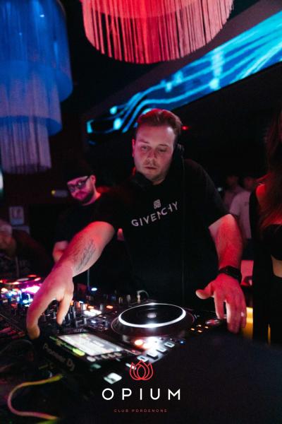 Senorita all'Opium Club, discoteca di Pordenone &ndash; foto 3