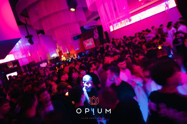 Senorita all'Opium Club, discoteca di Pordenone &ndash; foto 30