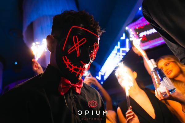 Nerissima Serpe all'Opium Club, discoteca di Pordenone &ndash; foto 57