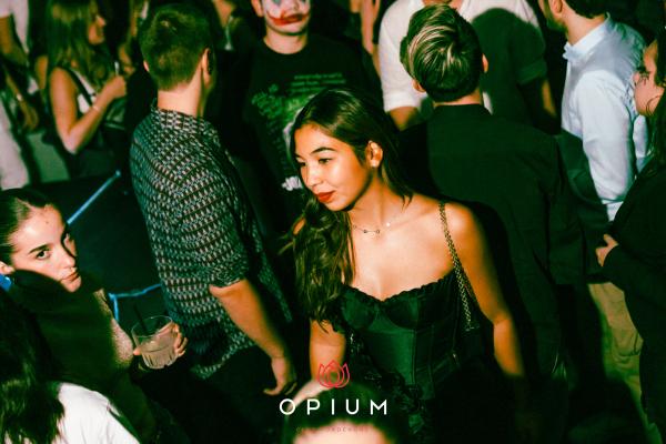 Halloween Italiano all'Opium Club, discoteca di Pordenone &ndash; foto 87