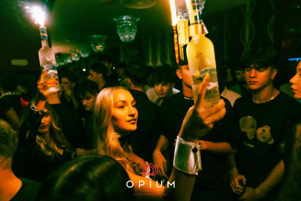 Halloween Italiano all'Opium Club, discoteca di Pordenone &ndash; foto 91