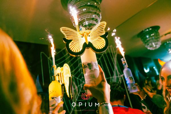 Halloween Italiano all'Opium Club, discoteca di Pordenone &ndash; foto 92