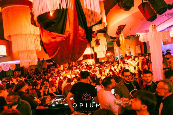 Halloween Italiano all'Opium Club, discoteca di Pordenone &ndash; foto 98