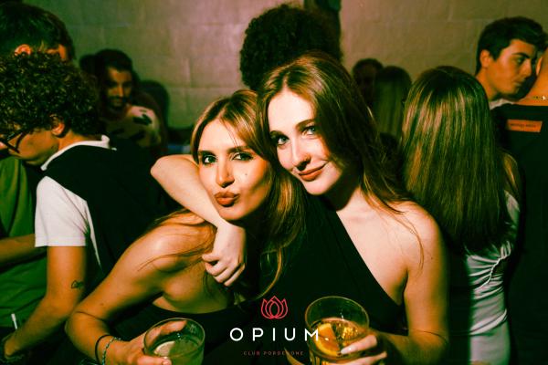 Halloween Italiano all'Opium Club, discoteca di Pordenone &ndash; foto 117