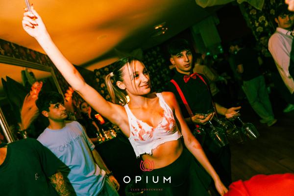 Halloween Italiano all'Opium Club, discoteca di Pordenone &ndash; foto 128