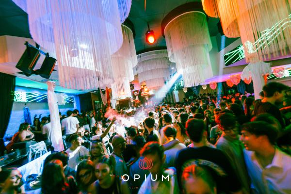 Halloween Italiano all'Opium Club, discoteca di Pordenone &ndash; foto 154