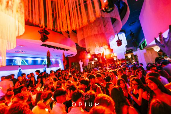 Halloween Italiano all'Opium Club, discoteca di Pordenone &ndash; foto 156