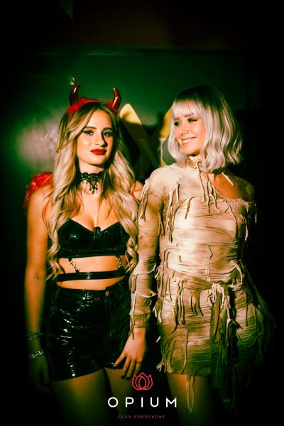 Halloween Italiano all'Opium Club, discoteca di Pordenone &ndash; foto 178