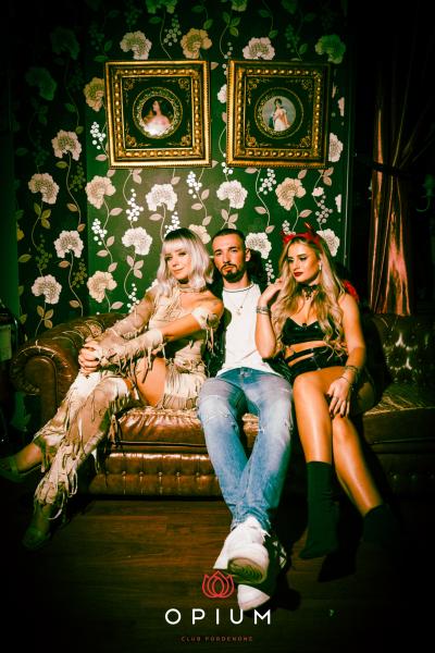 Halloween Italiano all'Opium Club, discoteca di Pordenone &ndash; foto 186