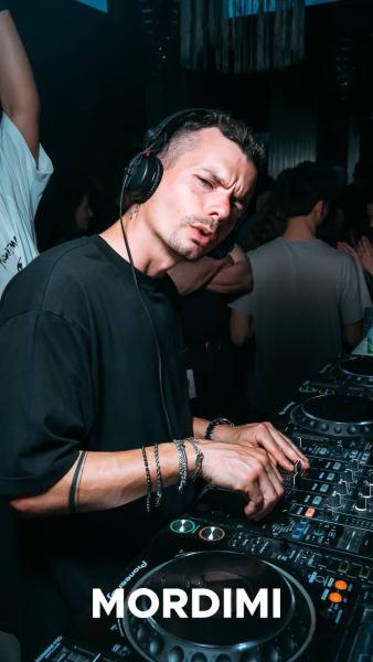 Mordimi all'Opium Club, discoteca di Pordenone &ndash; foto 36