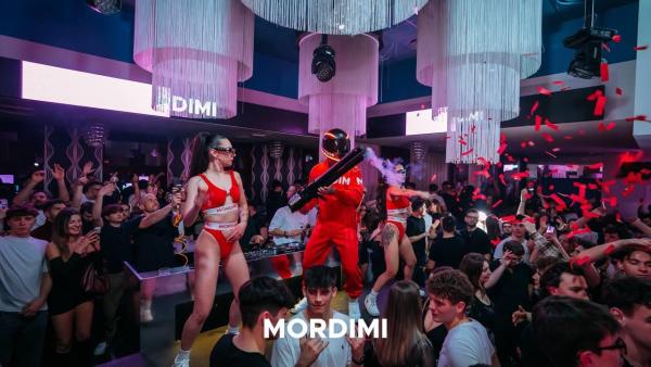 Mordimi all'Opium Club, discoteca di Pordenone &ndash; foto 20