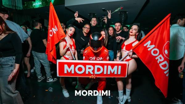 Mordimi all'Opium Club, discoteca di Pordenone &ndash; foto 27