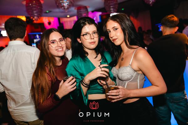 Opening all'Opium Club, discoteca di Pordenone &ndash; foto 29
