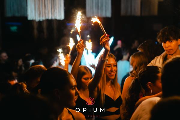 Opening all'Opium Club, discoteca di Pordenone &ndash; foto 96
