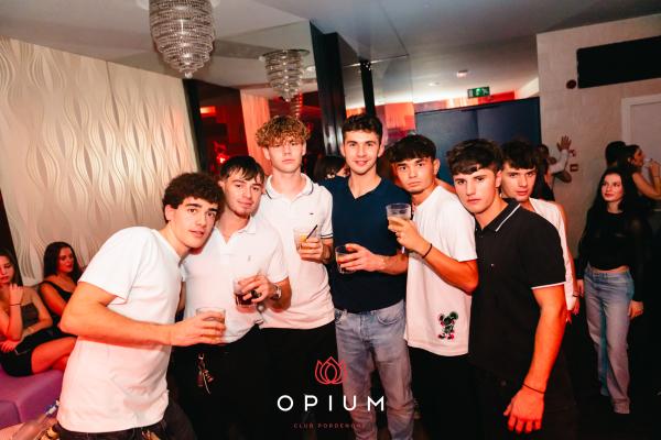 Opening all'Opium Club, discoteca di Pordenone &ndash; foto 154