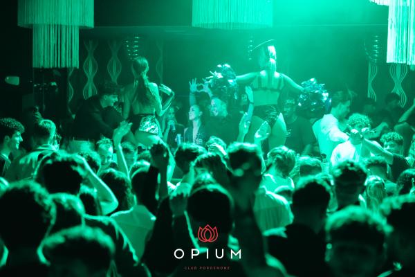 Opening all'Opium Club, discoteca di Pordenone &ndash; foto 189