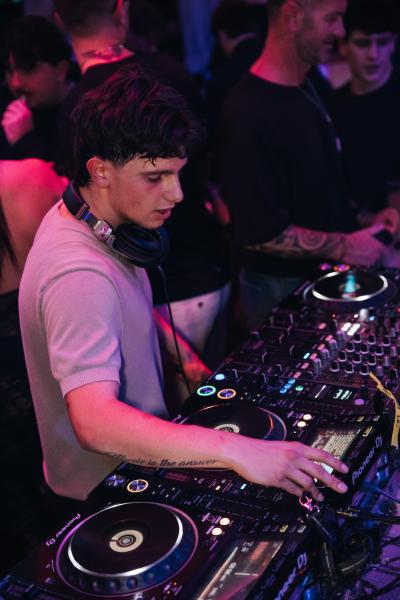 Opening Act all'Opium Club, discoteca di Pordenone &ndash; foto 56