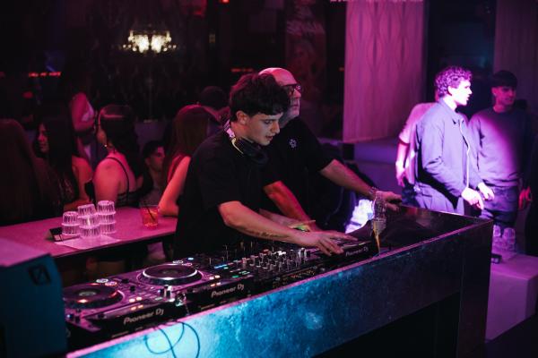 Call Me Maybe & Favelinha all'Opium Club, discoteca di Pordenone &ndash; foto 4