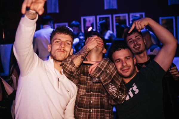 Call Me Maybe & Favelinha all'Opium Club, discoteca di Pordenone &ndash; foto 10