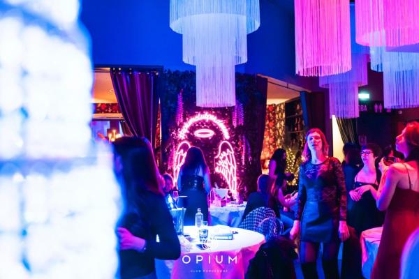 100 giorni all'Opium Club, discoteca di Pordenone &ndash; foto 12