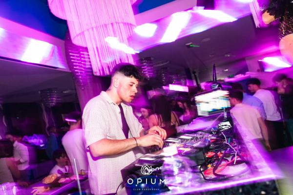 100 giorni all'Opium Club, discoteca di Pordenone &ndash; foto 36