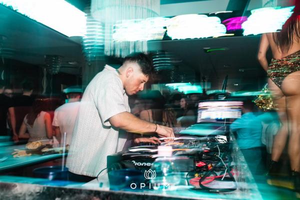 100 giorni all'Opium Club, discoteca di Pordenone &ndash; foto 49