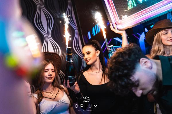 100 giorni all'Opium Club, discoteca di Pordenone &ndash; foto 69
