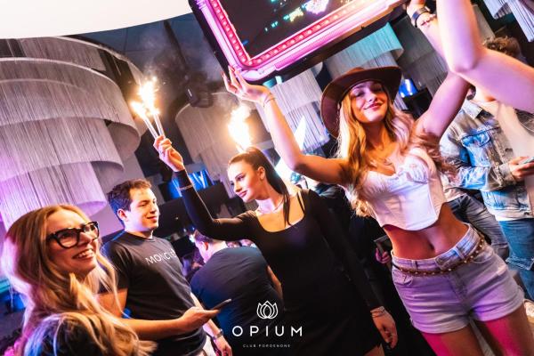 100 giorni all'Opium Club, discoteca di Pordenone &ndash; foto 95