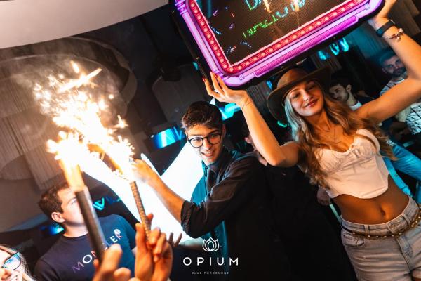 100 giorni all'Opium Club, discoteca di Pordenone &ndash; foto 97