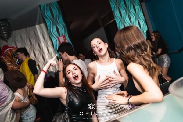 100 giorni all'Opium Club, discoteca di Pordenone &ndash; foto 154
