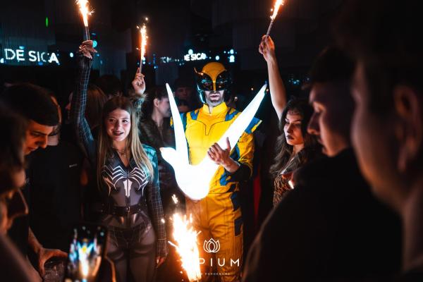 CARNEVALE ITALIANO &ndash; serata all'Opium Club, discoteca di Pordenone