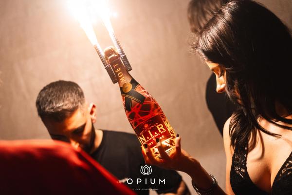 CARNEVALE ITALIANO all'Opium Club, discoteca di Pordenone &ndash; foto 32