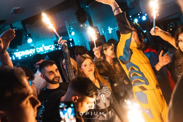 CARNEVALE ITALIANO all'Opium Club, discoteca di Pordenone &ndash; foto 91