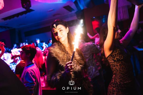 CARNEVALE ITALIANO all'Opium Club, discoteca di Pordenone &ndash; foto 103