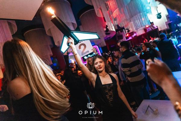 2000 HIT all'Opium Club, discoteca di Pordenone &ndash; foto 9