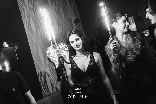 2000 HIT all'Opium Club, discoteca di Pordenone &ndash; foto 32
