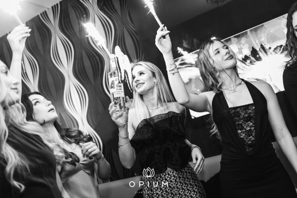 2000 HIT all'Opium Club, discoteca di Pordenone &ndash; foto 51
