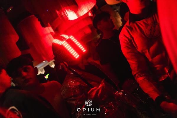 2000 HIT all'Opium Club, discoteca di Pordenone &ndash; foto 170