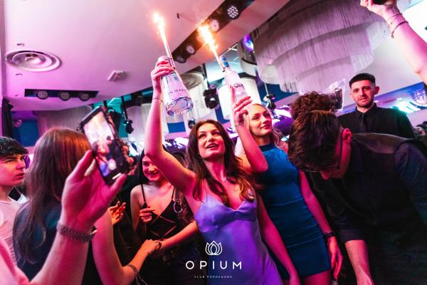 2000 HIT all'Opium Club, discoteca di Pordenone &ndash; foto 178