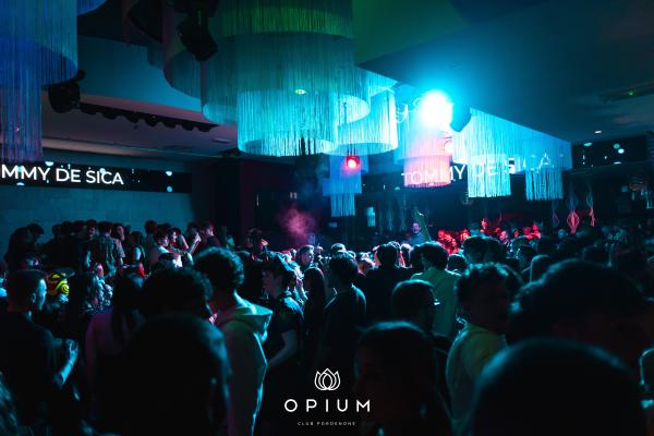 Senorita all'Opium Club, discoteca di Pordenone &ndash; foto 66