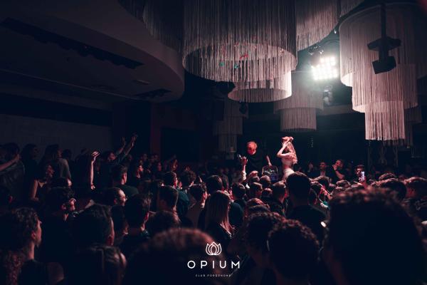 CA$H OUT all'Opium Club, discoteca di Pordenone &ndash; foto 69
